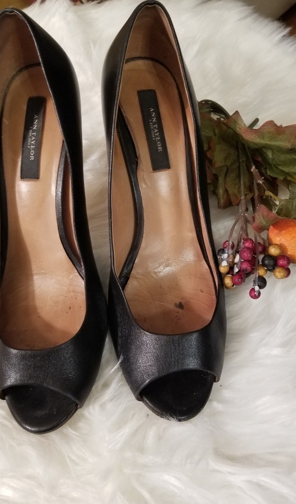 Ann Taylor Black Heels with peep Toe 4 3/4  Shoes